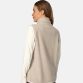 Dame model med lysebrun Kari Traa Emma fleece vest set fra siden